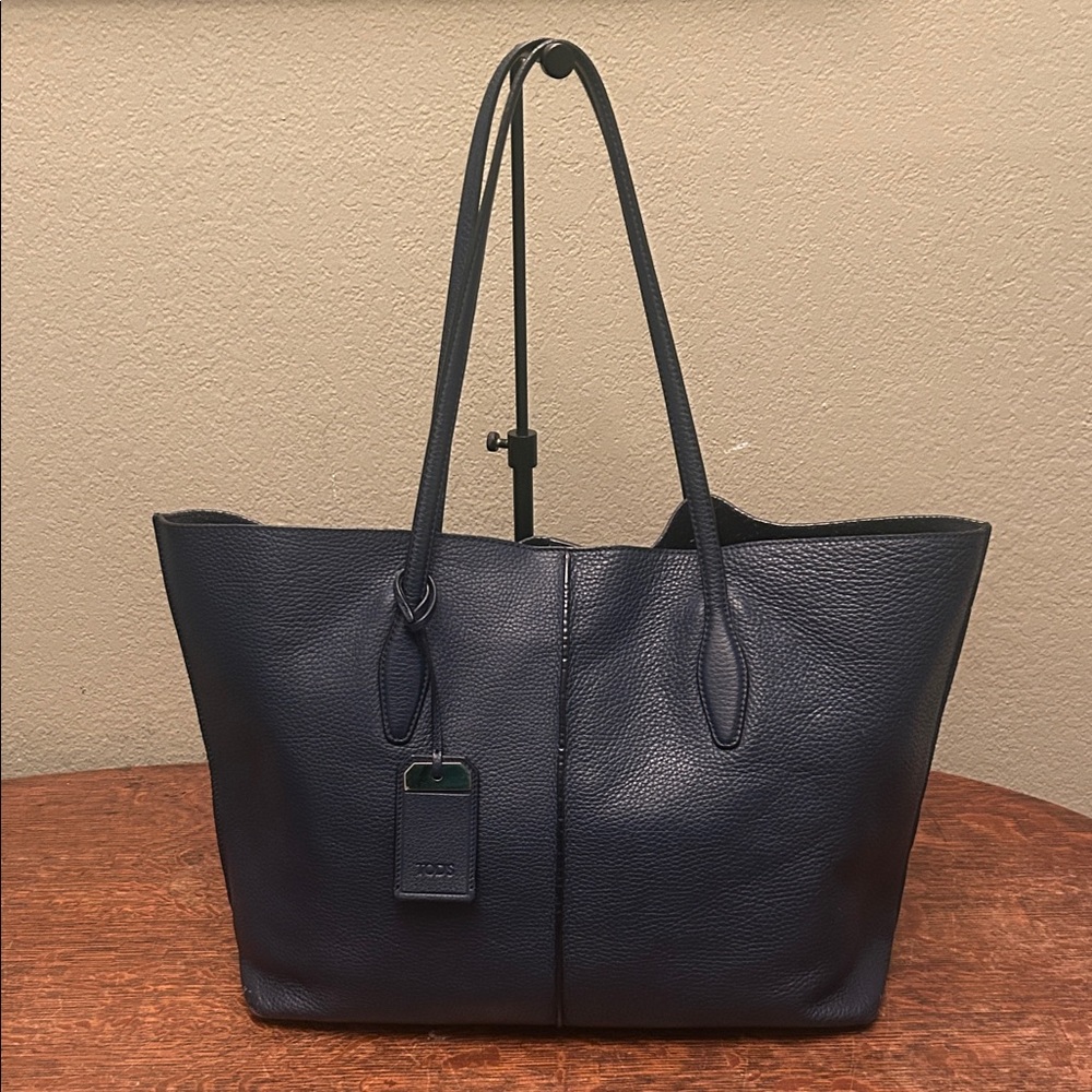 Tod’s Joy Large Tote Bag in Navy Blue Grained Leather